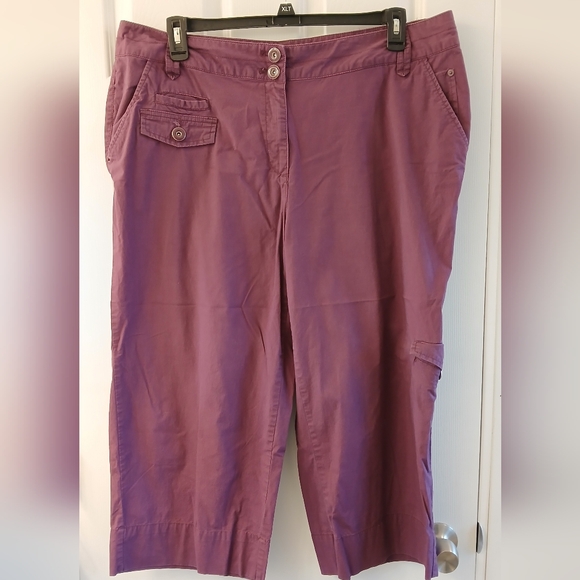 Liz Claiborne Plum Capris – Cargo Style, Size 18W - Picture 1 of 9